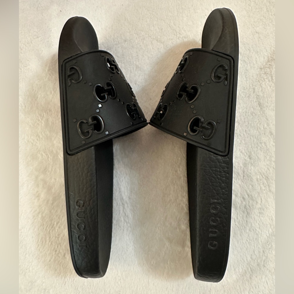 AUTHENTIC GUCCI BLACK RUBBER INTERLOCKING GG SLIDES SIZE 39 LIKE NEW! - Picture 6 of 11